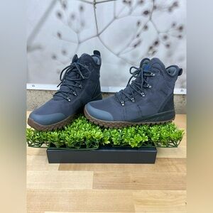 Columbia Men's Fairbanks™ Omni-Heat™ Hiking Boots size 8.5
